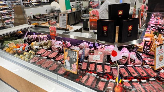 Mia C’bon 頂級超市目標成為和牛專賣店，並提供現煎服務。（圖片來源：家樂福提供）