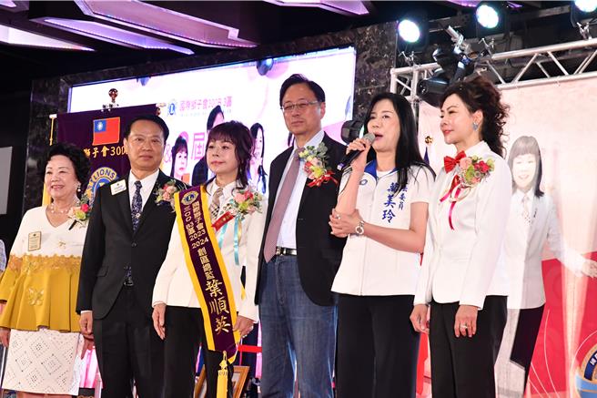 「國際獅子會300B 3區第1＆2屆總監交接暨副總監及區行政幹部、理監事、區成員宣誓就職典禮」6日舉行。(獅友提供／蔡依珍桃園傳真)