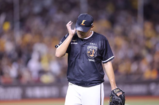 統一獅終結者陳韻文6日在9局上挨許基宏2分炮。（統一獅提供）