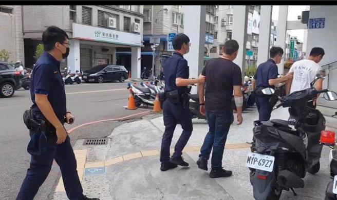 台中市某KTV发生干架纠纷，警方立即组成专案小组，不到10小时将何等4人查缉到案。（民眾提供／陈淑娥台中传真）