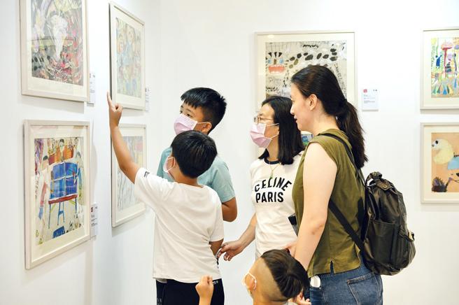 2024新光三越夏日艺术季开幕，其中推出世界儿童绘画巡迴展。（新光三越提供）