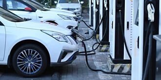 台廠另闢蹊徑 抗電動車逆風