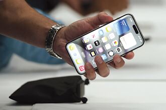 韓國年輕人愛蘋果