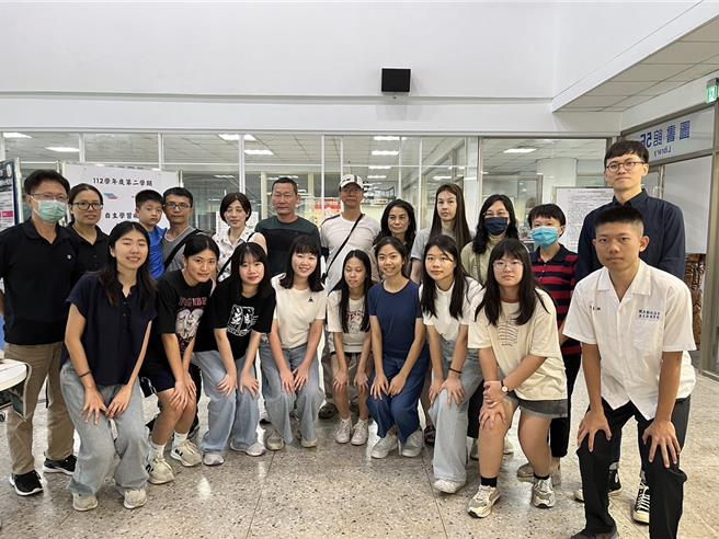 社團法人台灣教育行動協會主辦的首屆台灣女高中生荷蘭培力計畫，將全額補助20名女高中生中到荷蘭展開2周的學習之旅。（呂興忠提供／葉靜美彰化傳真）