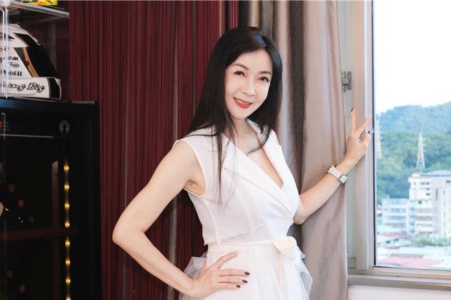 顧婕8日出席餐敘活動，氣色狀態極佳。（林士傑攝）