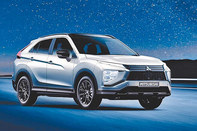 中華三菱推「今夏好賜機」優惠，購買指定車款就送智慧掃拖機器人或可擴充方形箱，圖為ECLIPSE CROSS。（中華汽車提供）