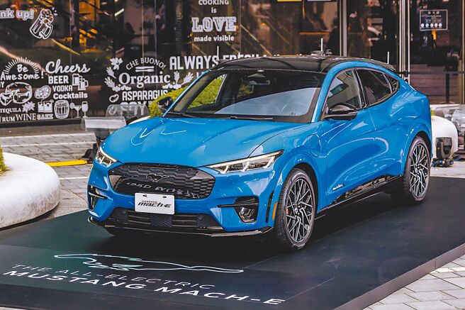 純電跑旅The All-Electric Ford Mustang Mach-E享最高24萬元購車優惠。（福特六和提供）