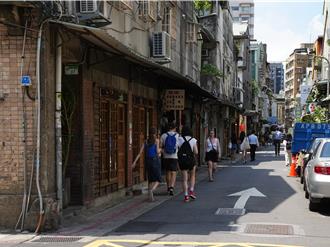 中山、赤峰商圈大量商家遭检举 都发局：地方意见纳入通盘检讨