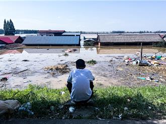 洞庭湖潰堤 村民奔逃險象環生 悲嘆28年前噩夢重現