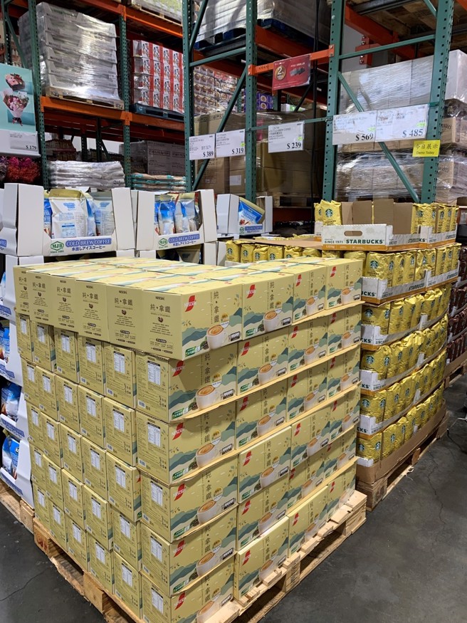 现在雀巢纯拿铁在Costco于7/8-7/18活动期间直接折价$164，折扣下来一盒只要$485，相当于一杯冰凉拿铁居然只要6元，是大家下手囤货的绝佳时机！(图片来源:网友朱立君提供)