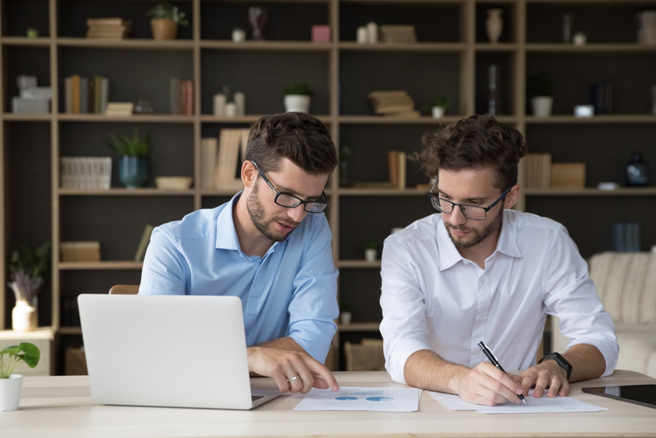兄弟一起卖屋换屋，重购退税却不一样，只要搞懂条件、算法和禁忌，就不会吃大亏！（示意图/达志影像/shutterstock）
