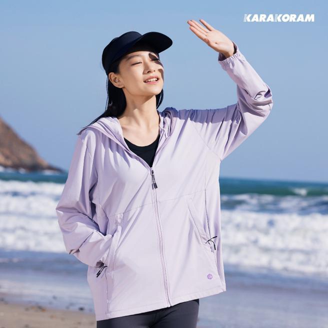 蝦皮購物「玩樂生活fun暑假」專區，黑膠帽簷抗UV防曬外套，優惠價399元。（蝦皮購物提供／古明弘台北傳真）