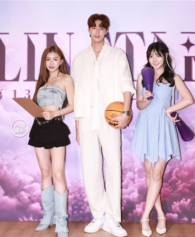 申力安（左起）、金雲、蔡依宸都是伊林娛樂培育的優質演藝人員。（伊林娛樂提供）