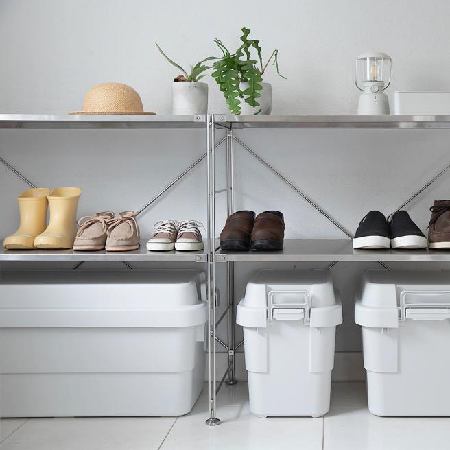 耐压收纳箱结构稳定、坚固，可当作椅凳使用，且不受限于家中或户外场所。559-1099元。（MUJI提供／古明弘台北传真）