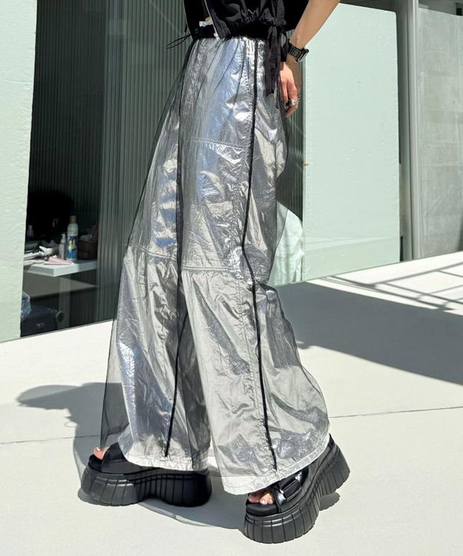 新光三越Y3K最潮穿搭PAGEBOY图样网纱造型长裤二件组， 原价3900元、特价2990元。（新光三越提供）