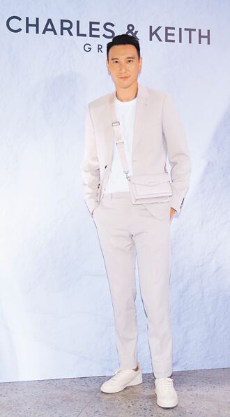 王阳明挺环保 拍潜水纪录片