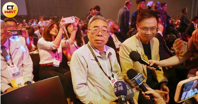 台塑集团总裁王文渊连续两年都率领高层去台北国际电脑展（COMPUTEX）听关于AI的演讲。（图／黄鹏杰摄）