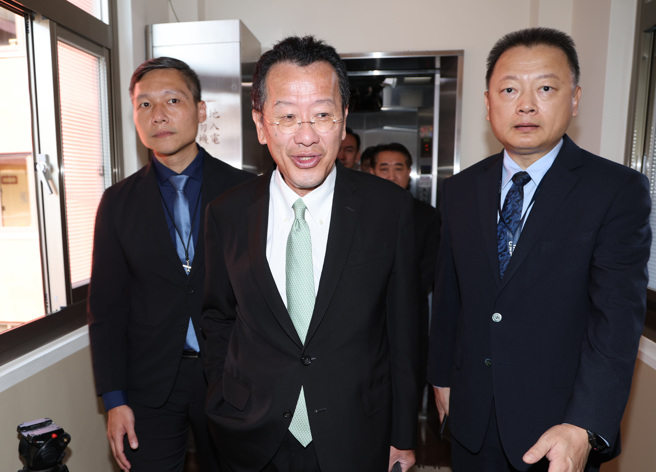 国防部长顾立雄10日赴立法院备询。（姚志平摄）