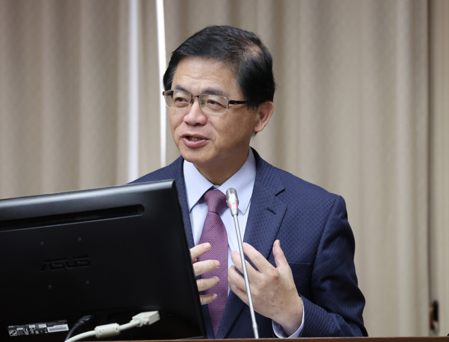 交通部長李孟諺要求相關單位提升東部鐵公路通行安全。（姚志平攝）