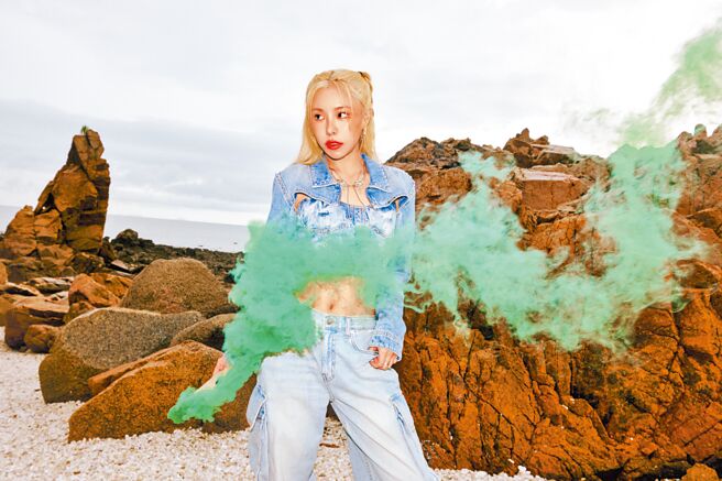 MAMAMOO成员辉人将于8月24日在高雄流行音乐中心唱安可场。（希林国际提供）