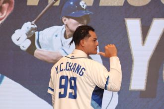 中職》讓出99號給張育成 陳連宏：是我的榮幸