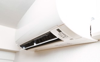 在冷氣房也會中暑？感到噁心疲倦小心「冷中暑」！