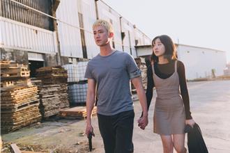 吳慷仁帥炸救人「緊牽她不放」！戴綠帽還背鍋入獄「3人行」恩怨曝光