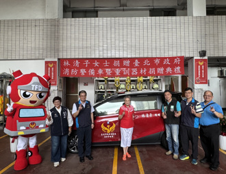 北市消獲贈警備車重訓器材 提升強化消防員救援能力