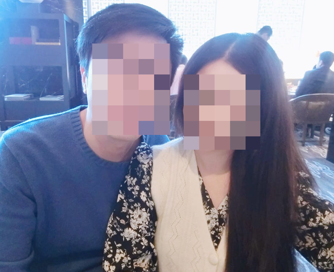 命案发生不久前，刘女才发文示爱丈夫：「去爱一个满眼都是你的人」；不料，翌日却遭丈夫亲手猛刺7刀，倒卧血泊。（图 / 翻摄自脸书）