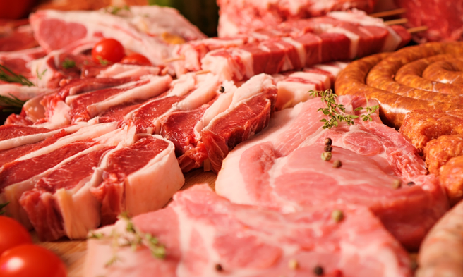 高雄冷冻公司混卖过期肉给下游，品项曝光鸡猪牛鸭鹅全中镖。（示意图：shutterstock／达志）