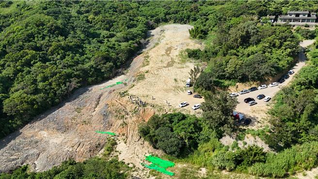 后龙镇山区暗藏超大型非法弃土场，弃土面积超过1公顷。（读者提供／谢明俊苗栗传真）