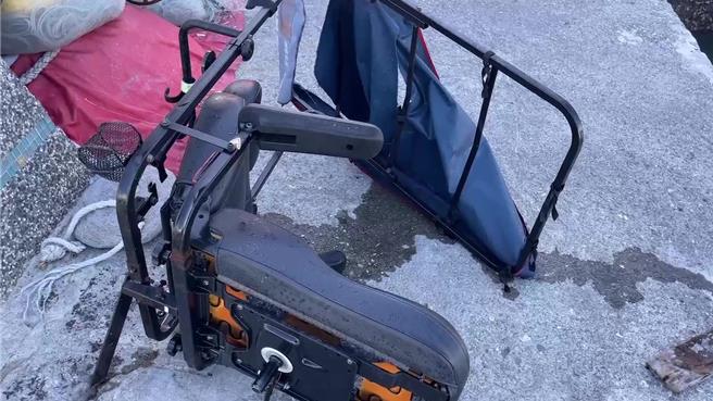 台東富岡漁港11日1名老翁連人帶電動車不明原因落海OHCA。（讀者提供／蔡旻妤台東傳真）