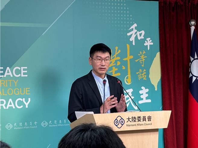 喧腾一时的陆媒盯哨案，陆委会日前宣布已完成行政调查，但陆委会副主委梁文杰11日在例行记者会表示，国安局可能对该案有相关情资，将继续进行司法调查。（朱绍圣摄）