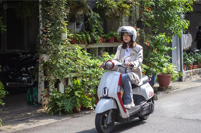 iRent机车近期正式进驻新竹县市。图／业者提供