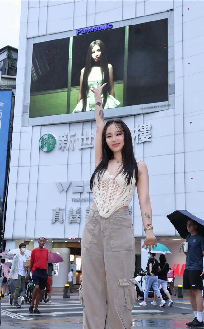 陳芳語日前台北西門町進行「陳芳語日-kiki快閃」活動。（華風數位提供）
