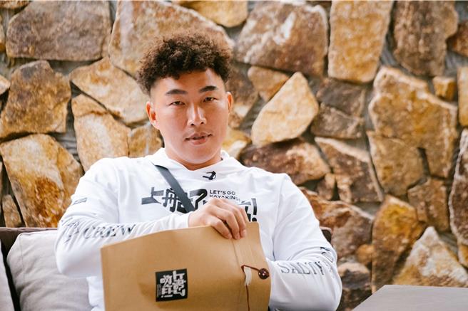 郭泓志曾因不滿，私下找工作人員。（三立提供）