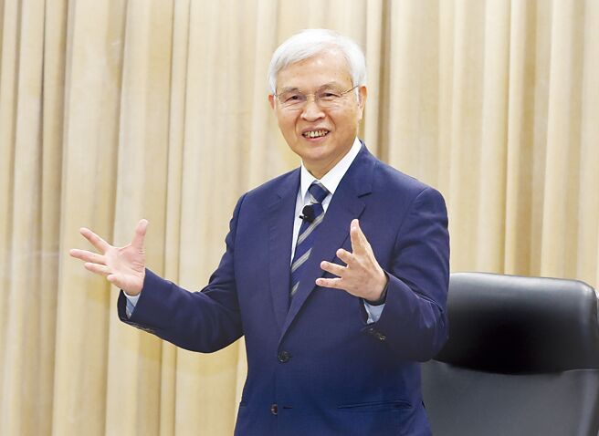 央行总裁杨金龙10日在立院财委会答询明确表示：「我们情况与美国不一样，目前没有降息的规画。」。图／本报资料照片