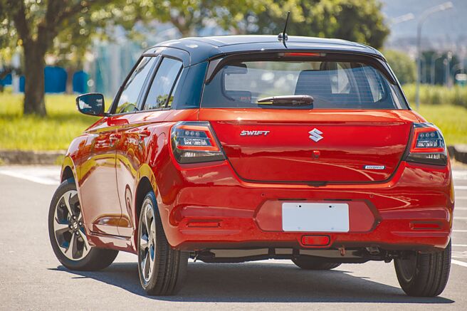 SWIFT首次採用可提升空气动力性能的后门侧尾翼。（陈大任摄）