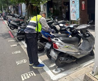 新北機車族福音！停車定期票399 路邊停車停好停滿