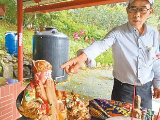 關西4土地公廟神像 遭噴漆、削頭