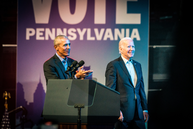 拜登幕僚猜喬治克隆尼呼籲退選，歐巴馬也幫了一把。（示意圖：shutterstock／達志）