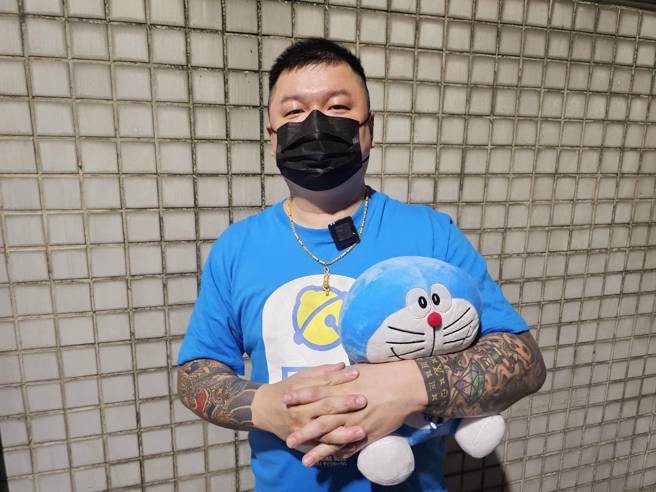 更生人钻石戴萌透露入监检身过程。（游定刚拍摄）