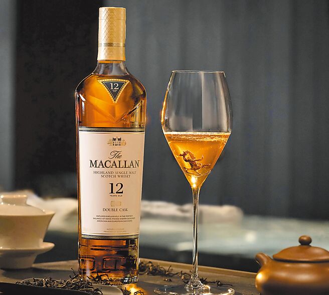 麥卡倫200周年，攜手「冉冉茶事ZEN ZEN THE」以「麥卡倫雙雪莉桶12年」為核心，推出限定茶酒，邀請威士忌愛好者品飲。圖／業者提供