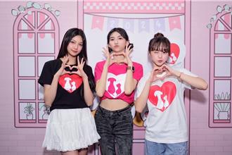 王品澔收養貓咪學習愛 黑曜精靈鐵粉「棄樂天女孩大禮」表忠心