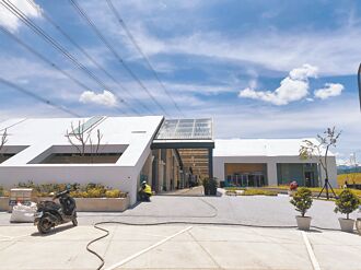 橫向國道首座 東草屯休息站啟用