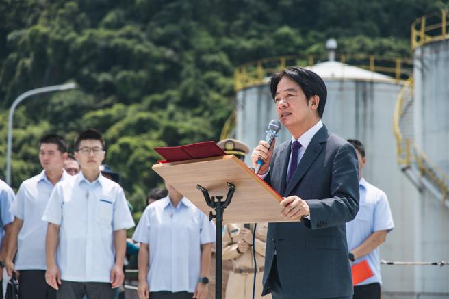 赖总统致词时，特别感谢131舰队全体官兵保家卫国的辛苦付出。（记者陈彦陵摄）