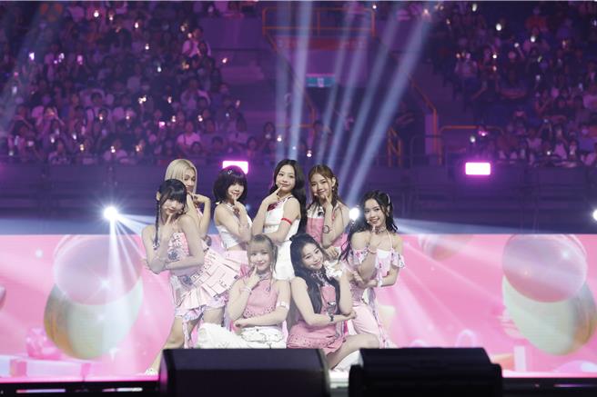 UNIS擔任今晚的開場表演嘉賓。（JULIUS、TOBESOFT提供）