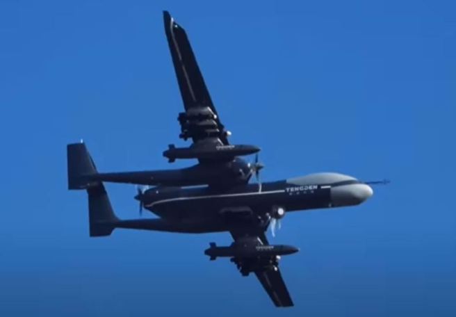 國防部22日至26日將舉行為期5天的「漢光40號」實兵演習，國防部22日表示，從21日上午6時，迄今上午6時止，偵獲共機12架次，其中有5架次逾越海峽中線，進入我西南空域，7艘次共艦及1艘次公務船，持續在臺海周邊活動。其中有一架次無人機從早到晚「繞台一圈」侵擾。(示意圖/中時資料庫)