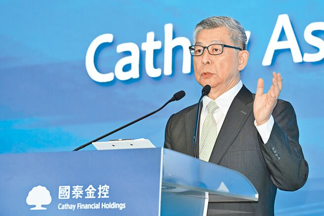 网路名人诈骗层出不穷，国泰金董事长蔡宏图也不堪其扰，大吐苦水「我已经报案很多次了」，呼吁投资人千万不要相信。（国泰金控提供╱洪凯音台北传真）