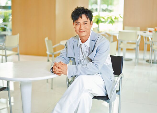 陳隨意主持《綜藝一級棒》成為最佳綠葉。（陳俊吉攝）